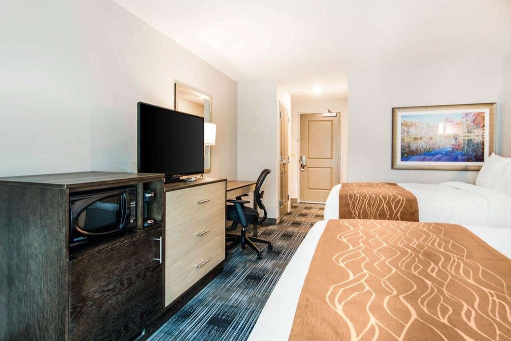 Comfort Inn & Suites East אלייז'ה חדר תמונה