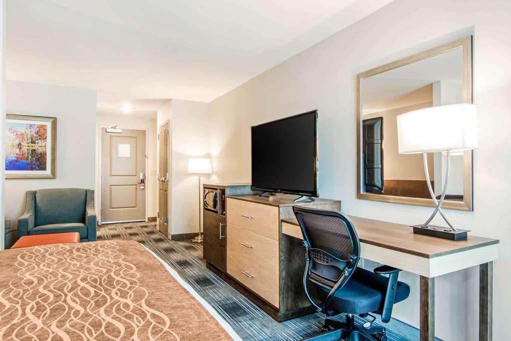 Comfort Inn & Suites East אלייז'ה חדר תמונה