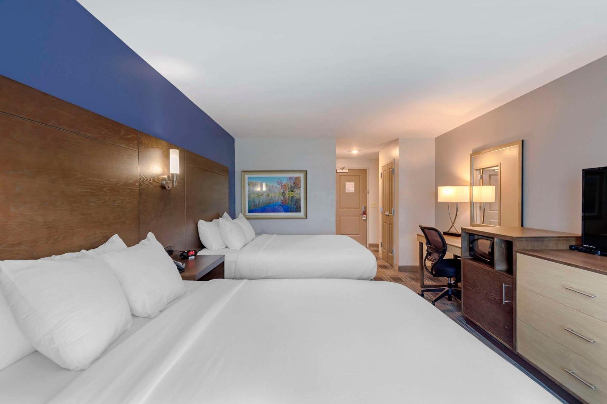 Comfort Inn & Suites East אלייז'ה מראה חיצוני תמונה