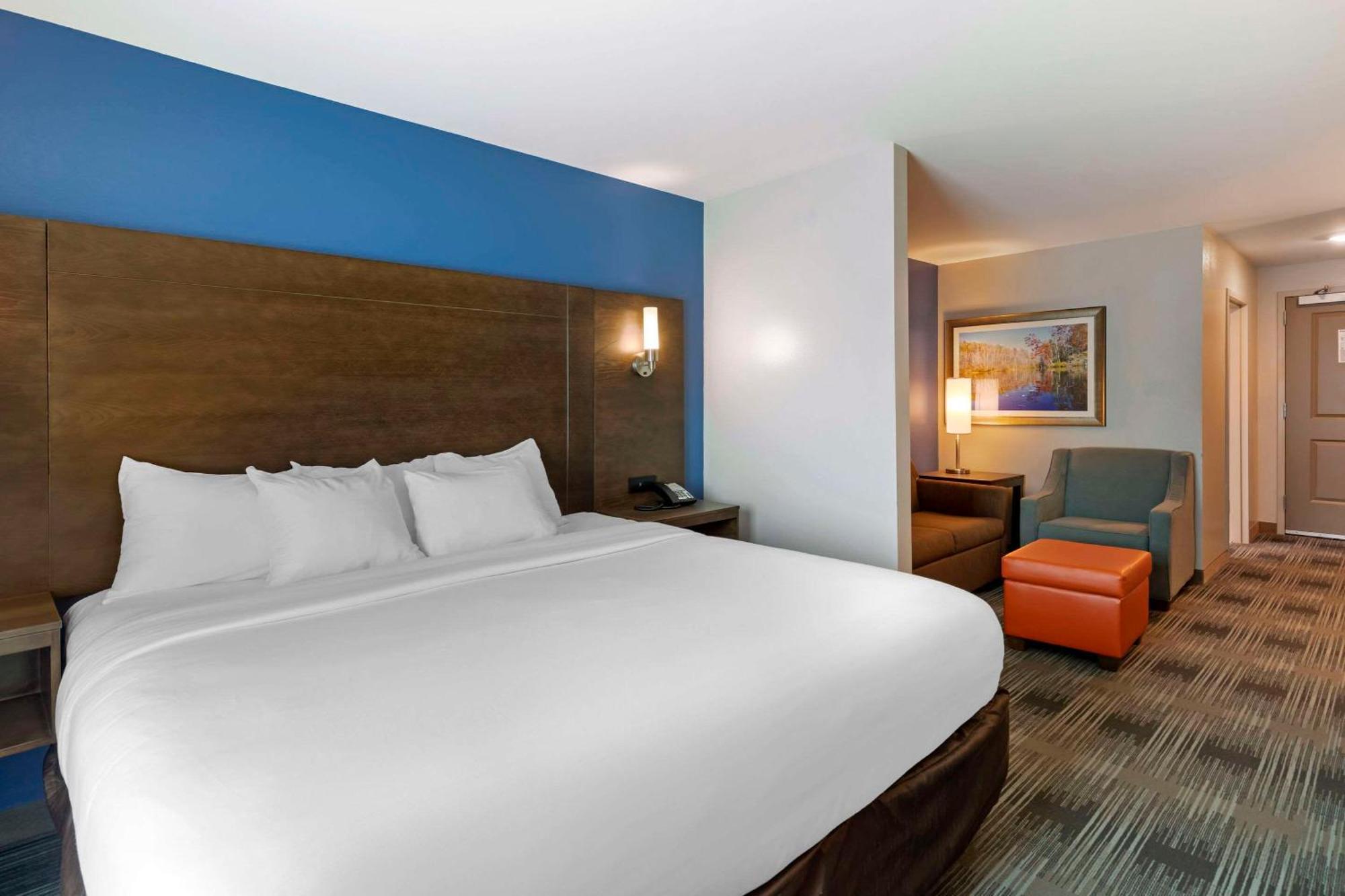 Comfort Inn & Suites East אלייז'ה מראה חיצוני תמונה