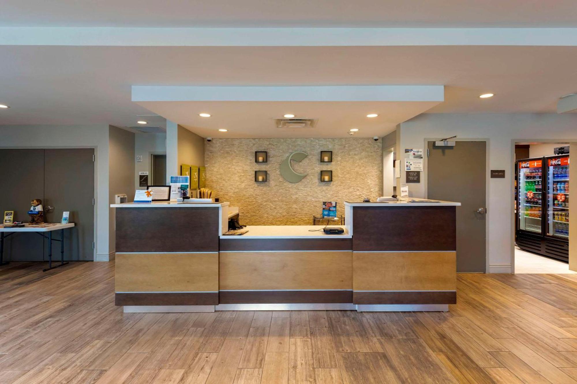 Comfort Inn & Suites East אלייז'ה מראה חיצוני תמונה