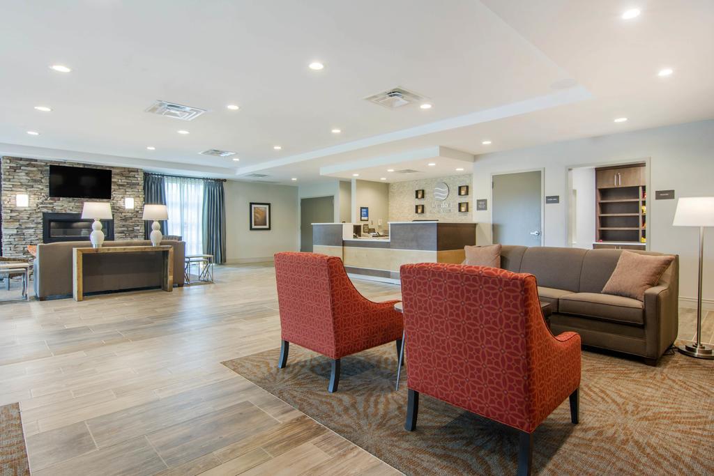 Comfort Inn & Suites East אלייז'ה מראה חיצוני תמונה