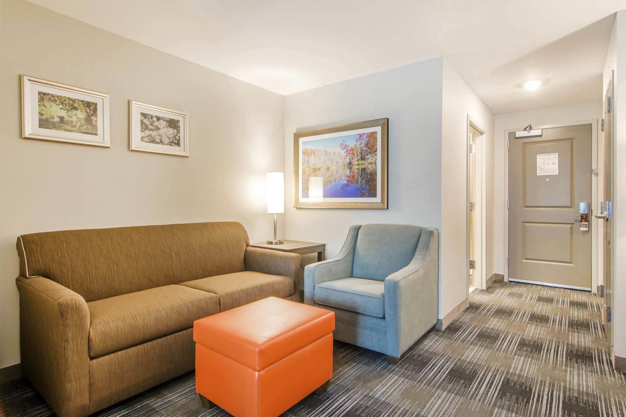 Comfort Inn & Suites East אלייז'ה מראה חיצוני תמונה